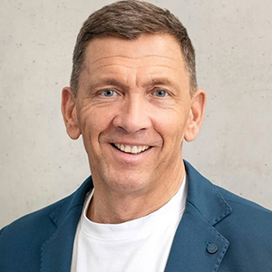 Oliver Dienst
